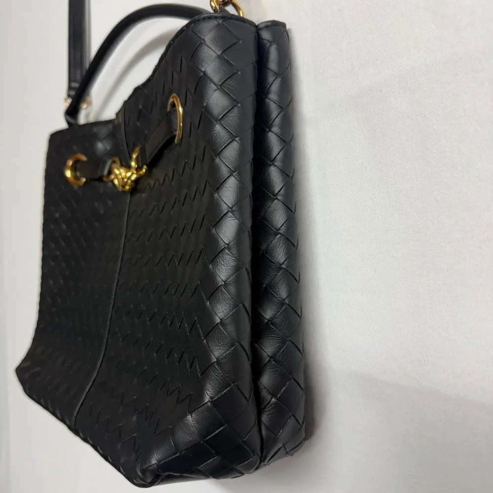 N/A woven faux